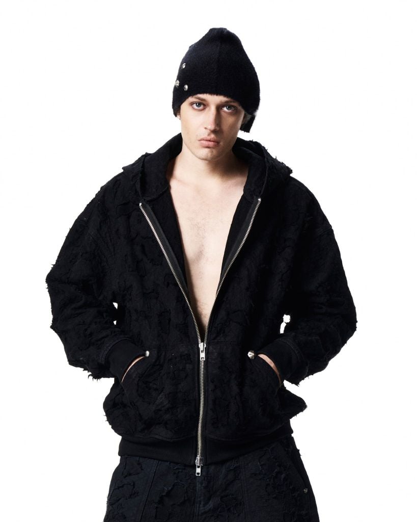VIOLENT HOODIE ZIP / BLACK