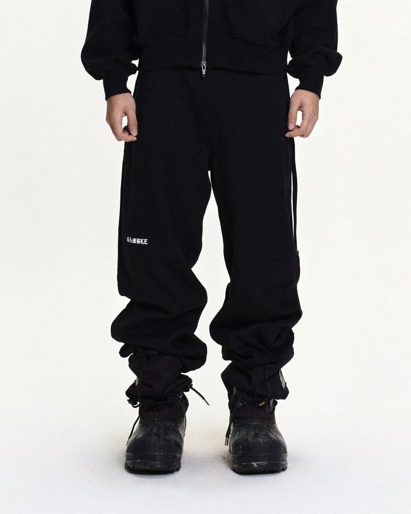 OFFSET SWEATPANTS / BLACK