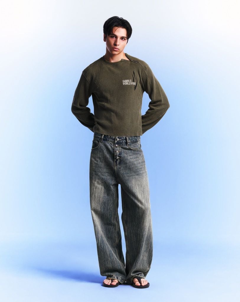 DISTRESSED WAFFLE SWEATER / MOSS