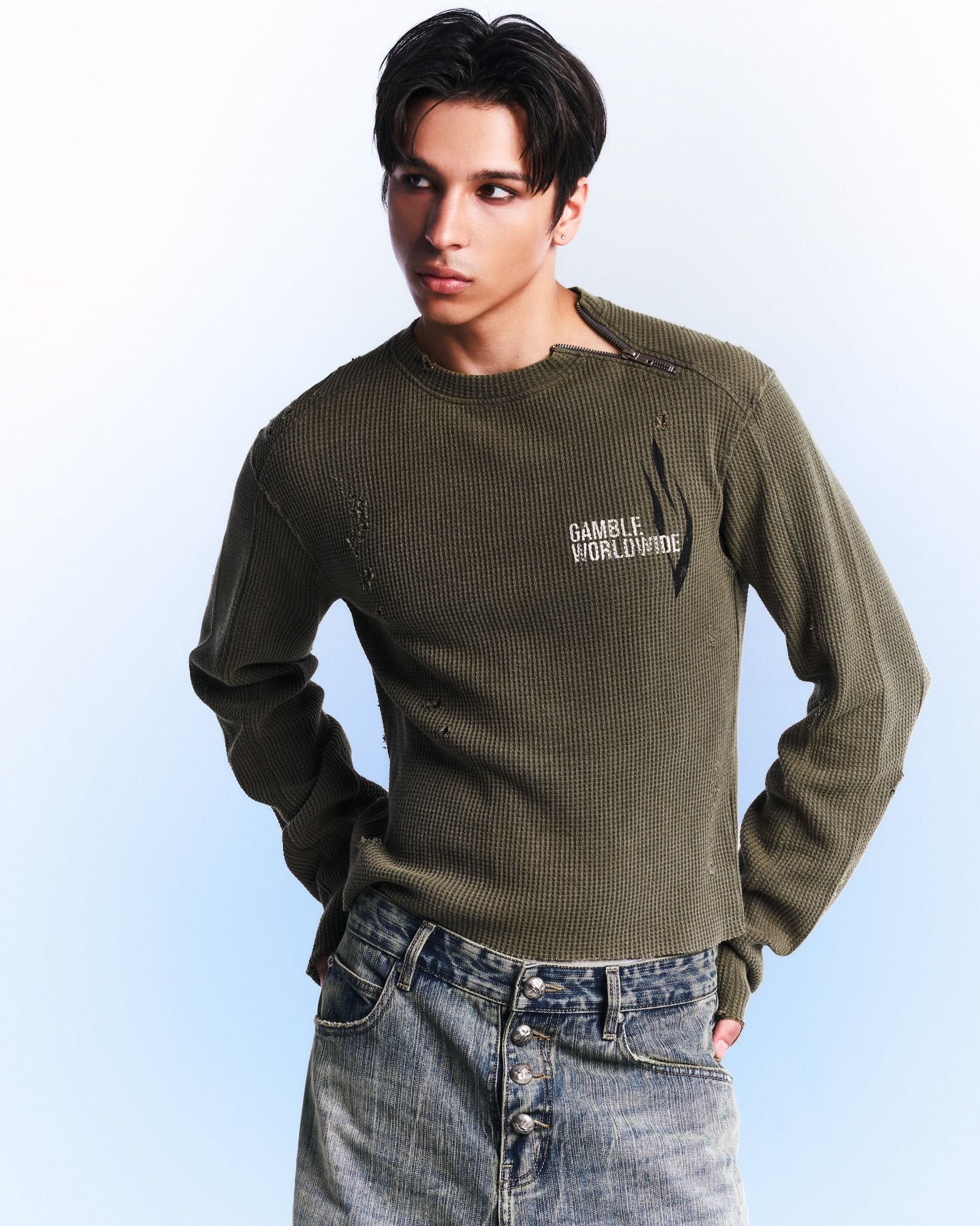 DISTRESSED WAFFLE SWEATER / MOSS