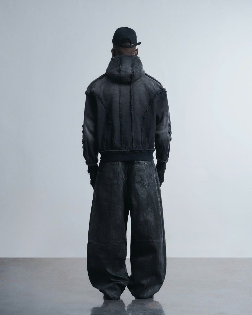 MULTI-P HOODIE / CHARCOAL