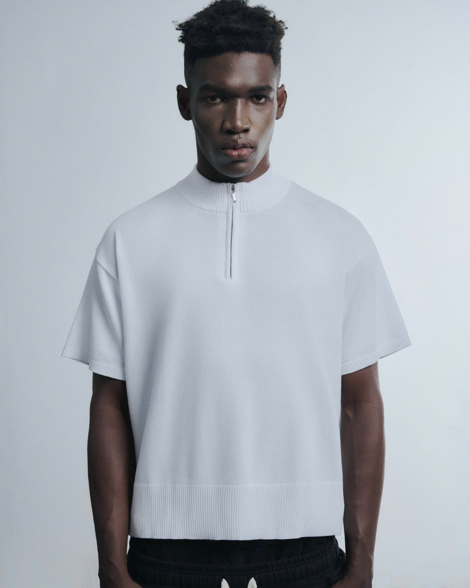 HALF-ZIP KNIT TEE / WHITE