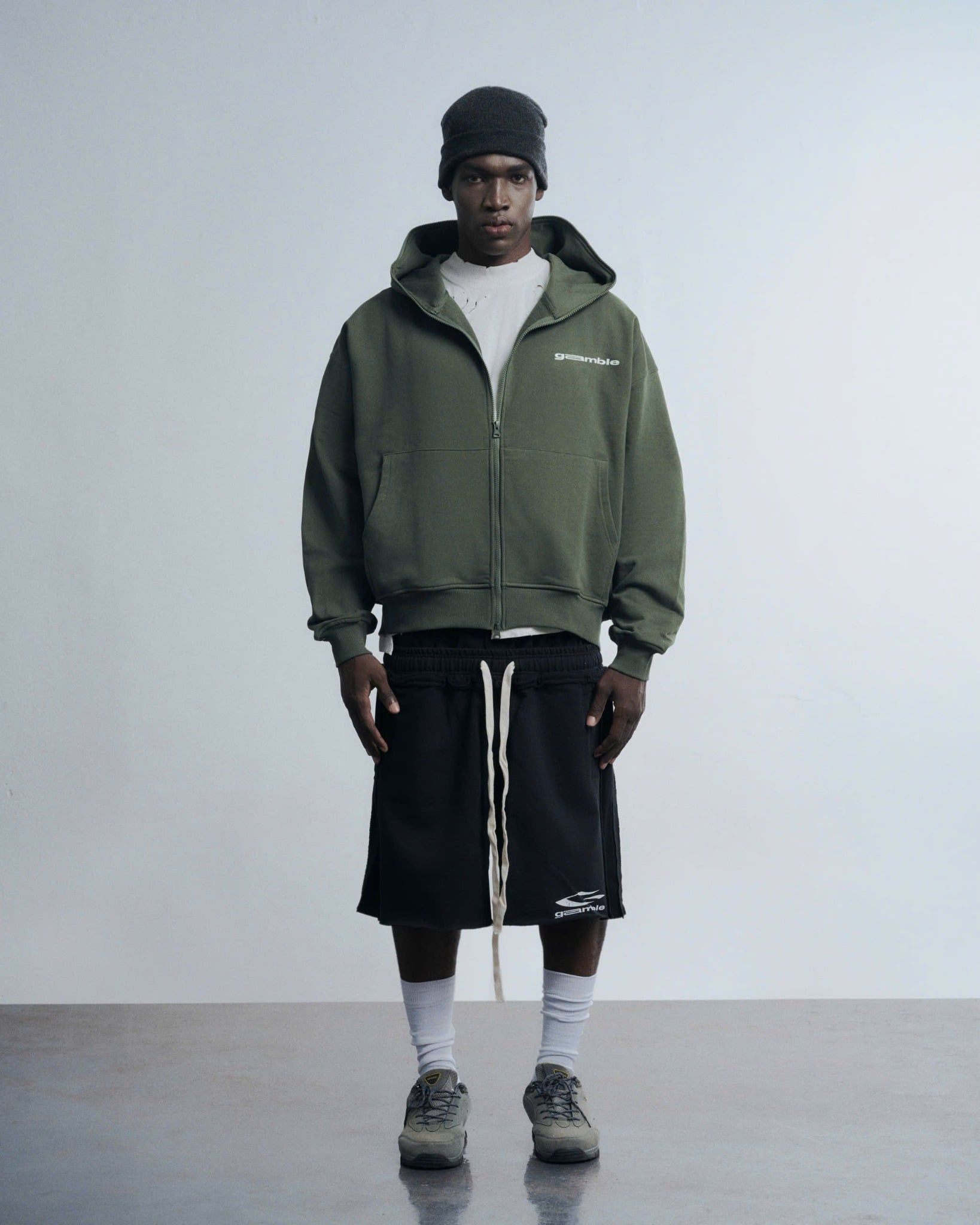 LOGO BOXY FULLZIP HOODIE / MOSS