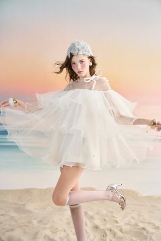 CS-11 Đầm babydoll trắng đính hạt trai