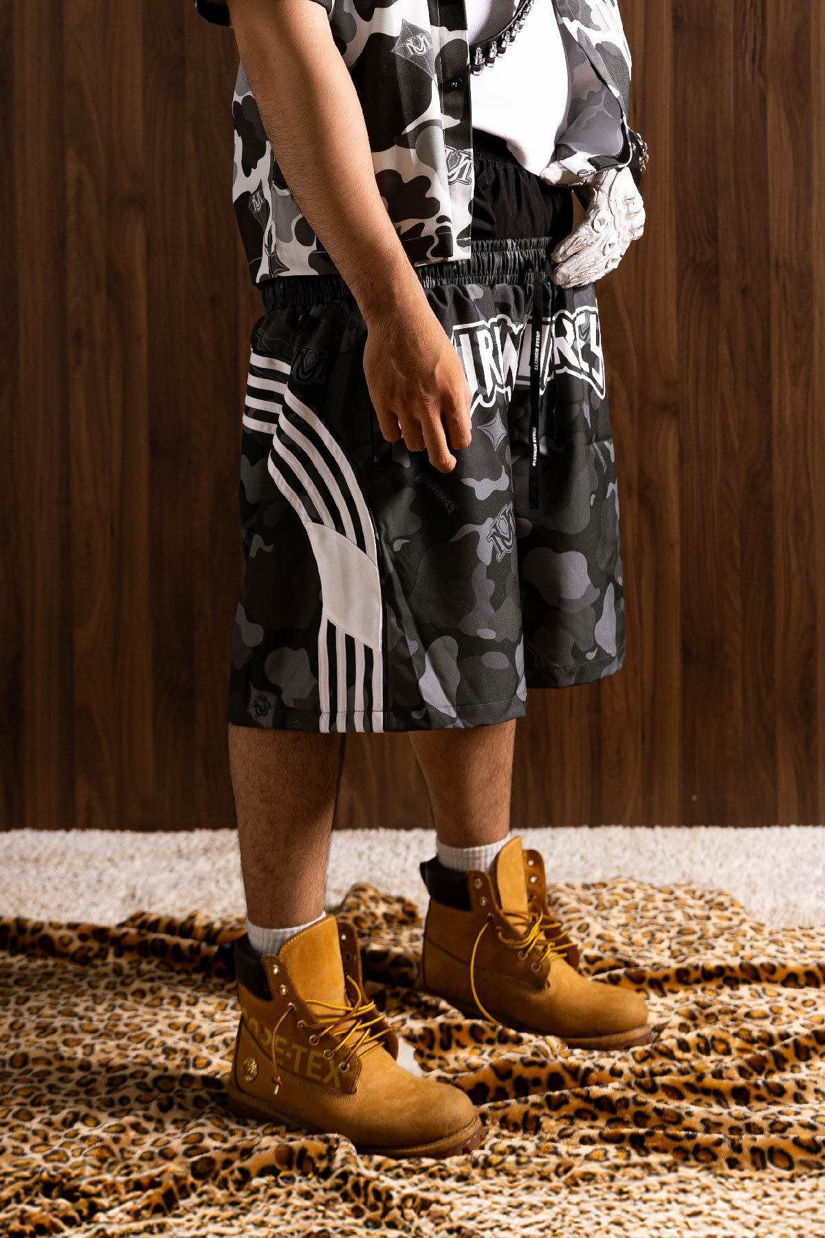  SIGNATURE WOLF GREY CAMO SHORT 