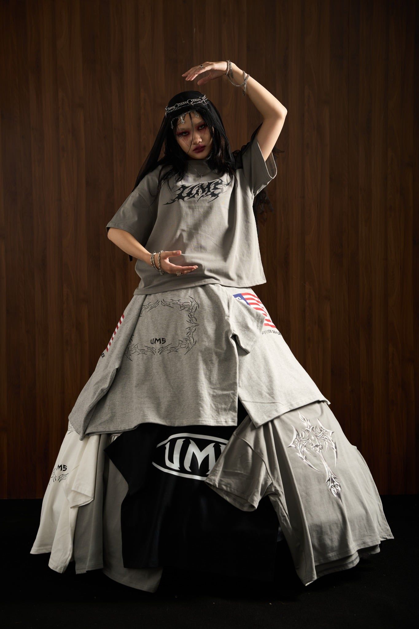  UMS TRIBAL CYBER TEE CEMENT GREY 