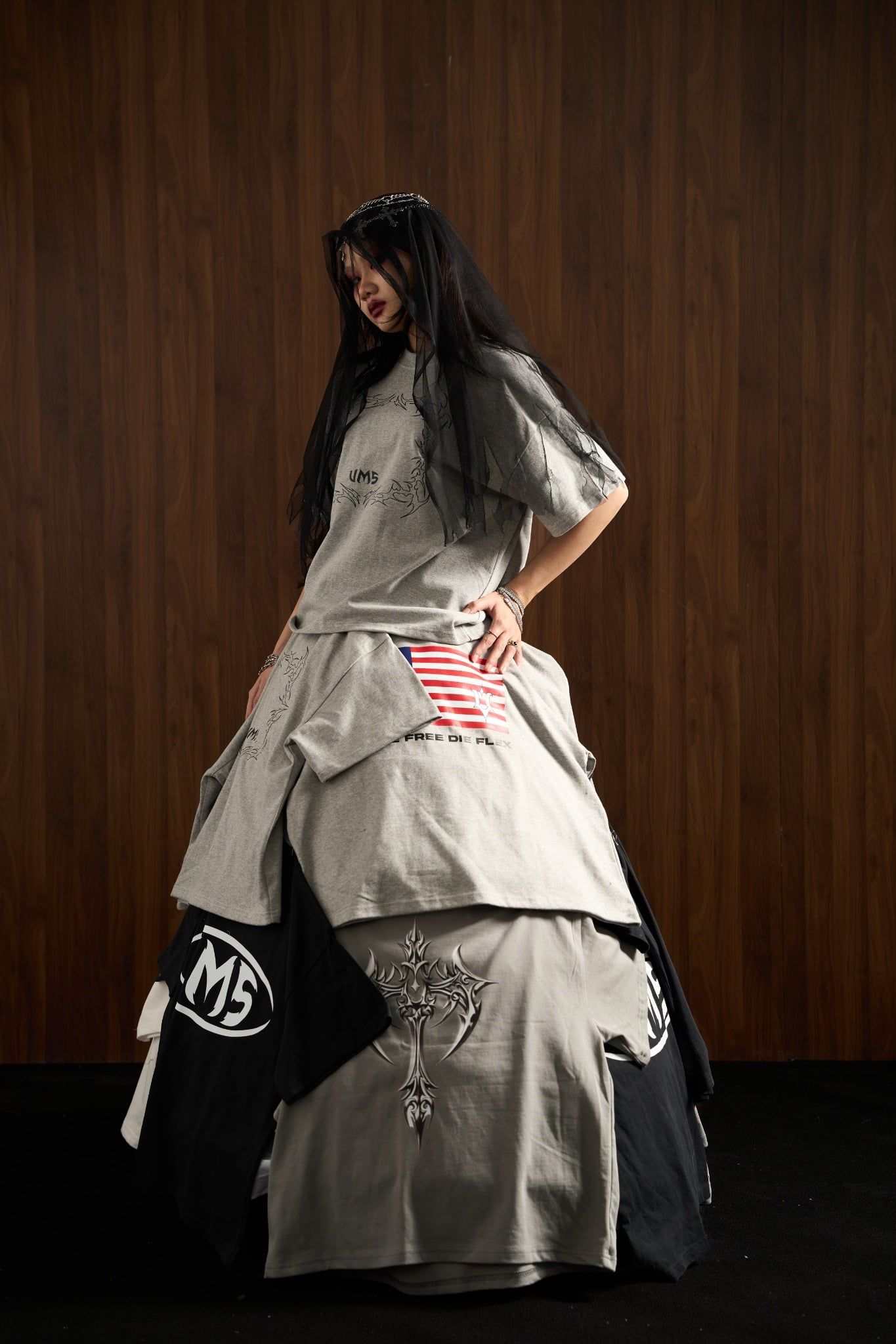  UMS FRAME TEE DUST GREY 