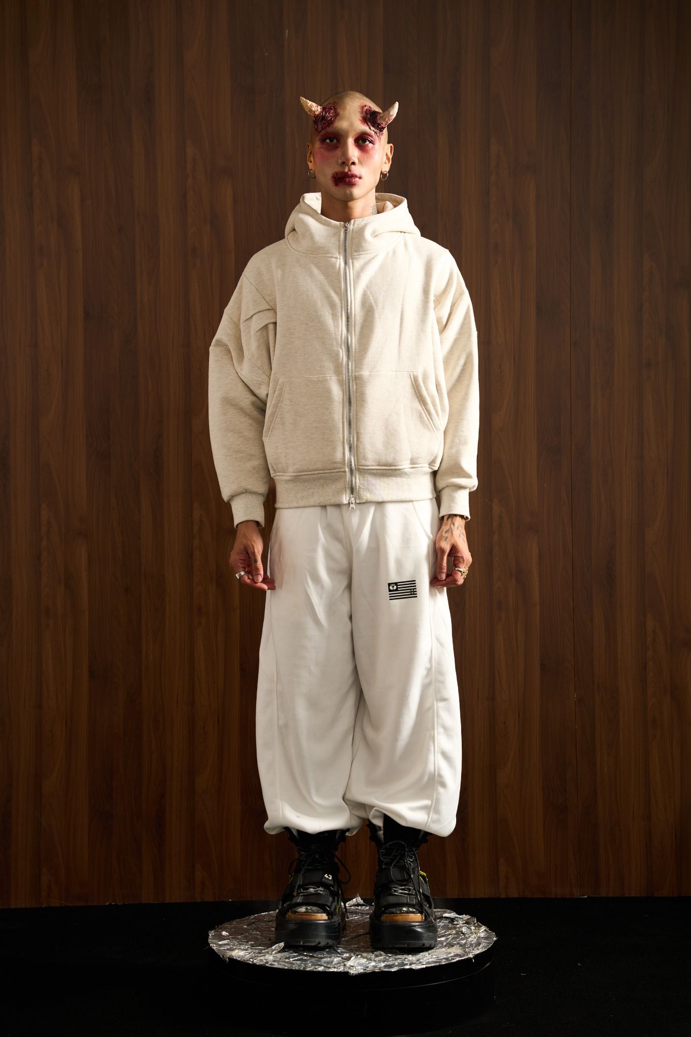  UMS HOODIE DUST GREY 