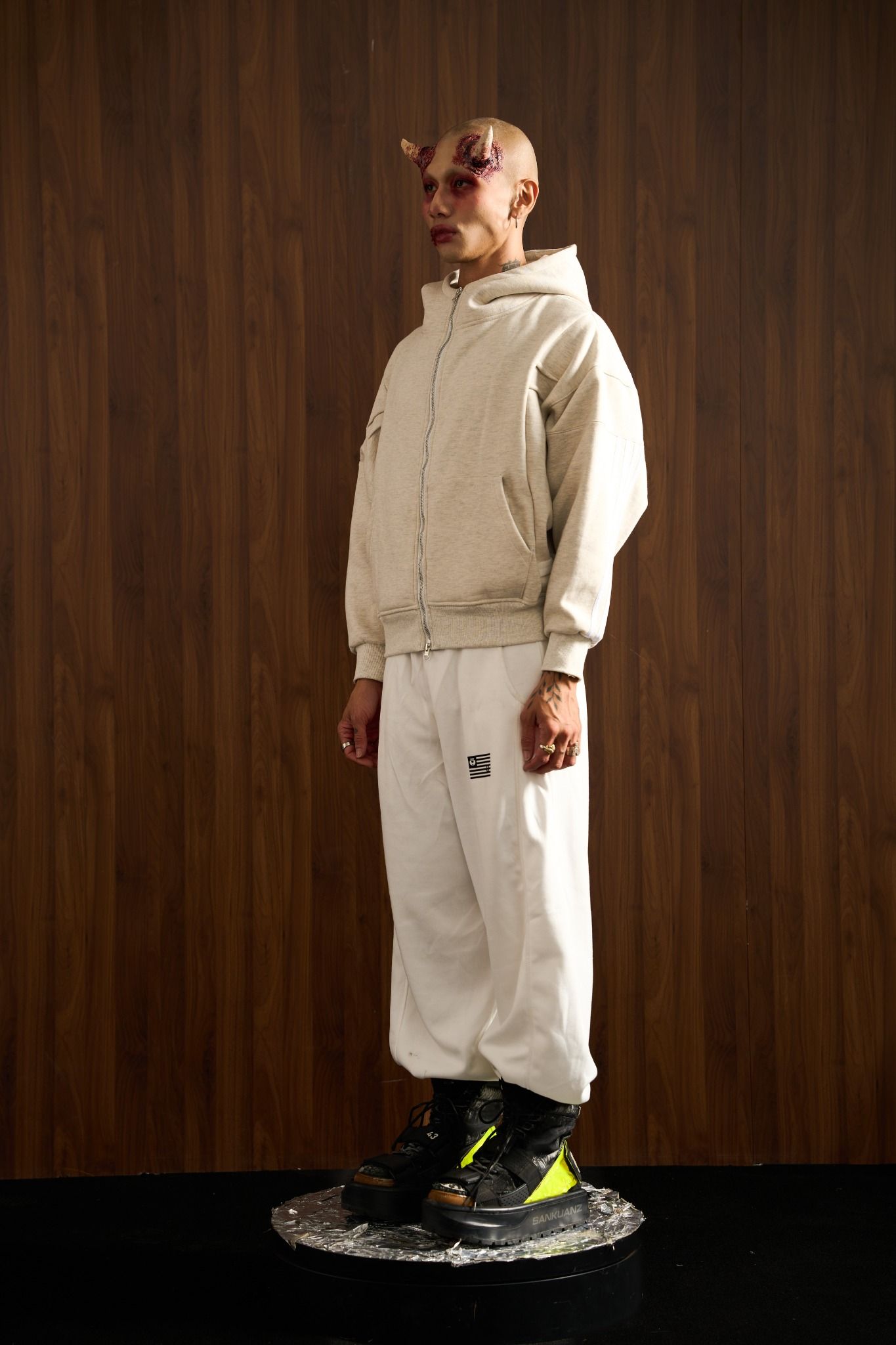  UMS HOODIE DUST GREY 