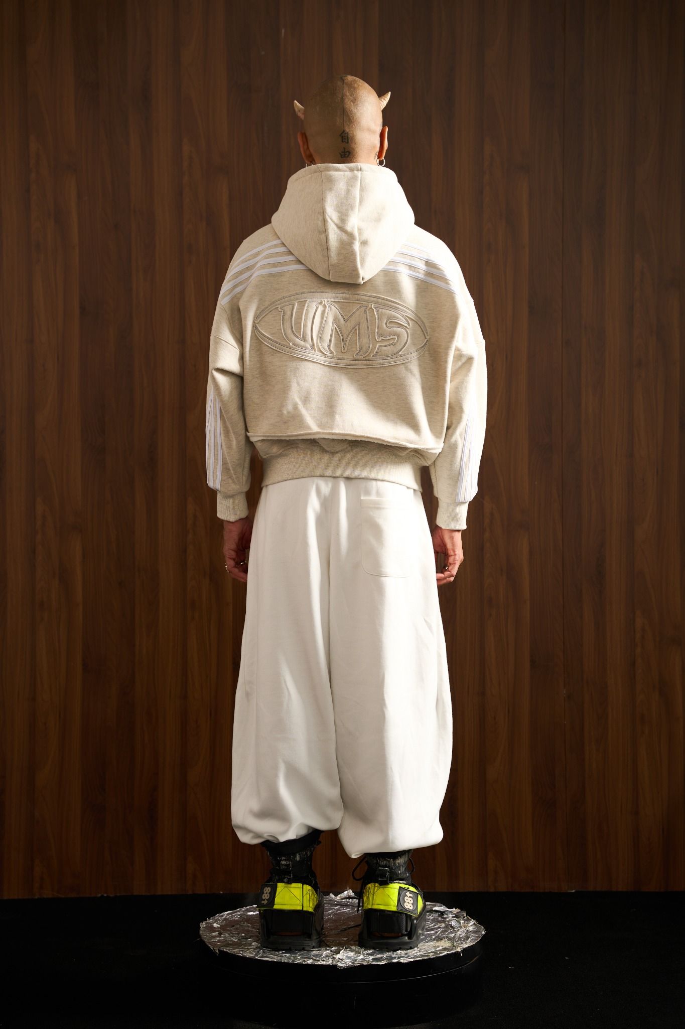  UMS HOODIE DUST GREY 