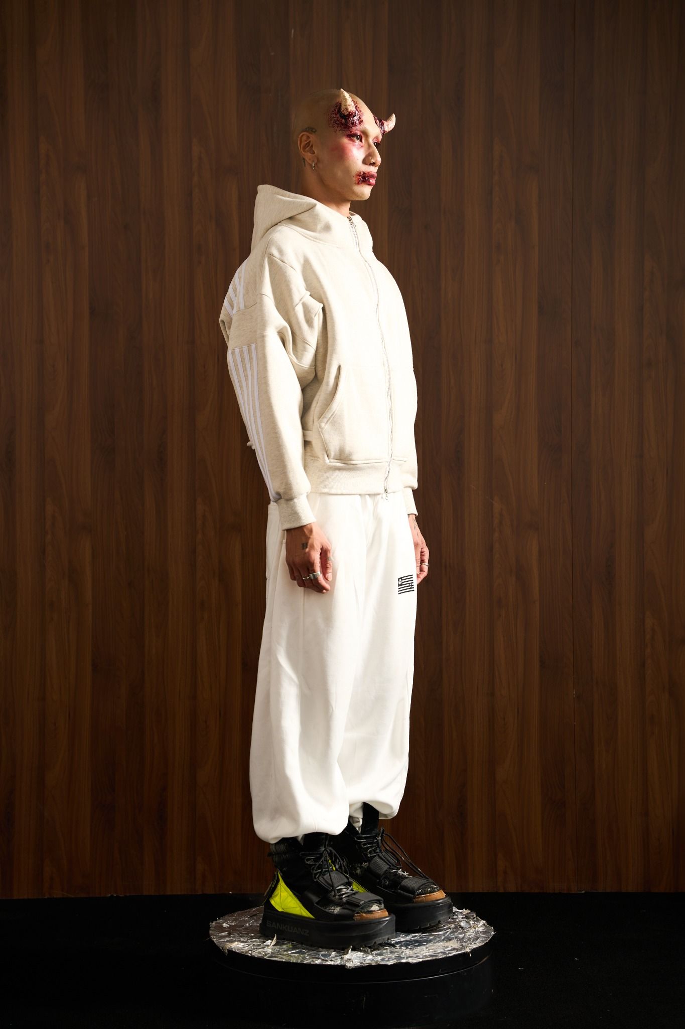  UMS HOODIE DUST GREY 