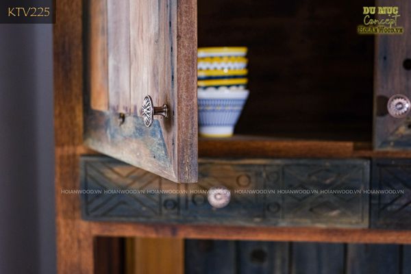 tu-ruou-tu-quay-le-tan