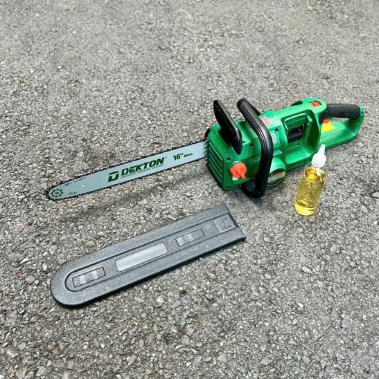  Máy cưa xích 16inch dùng 2 pin 21V Dekton M21x2-CX16BL 