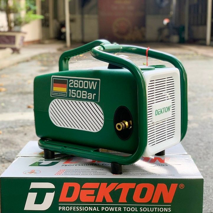  Máy Xịt Rửa Xe Cao Áp Dekton DK-CWR2600F 