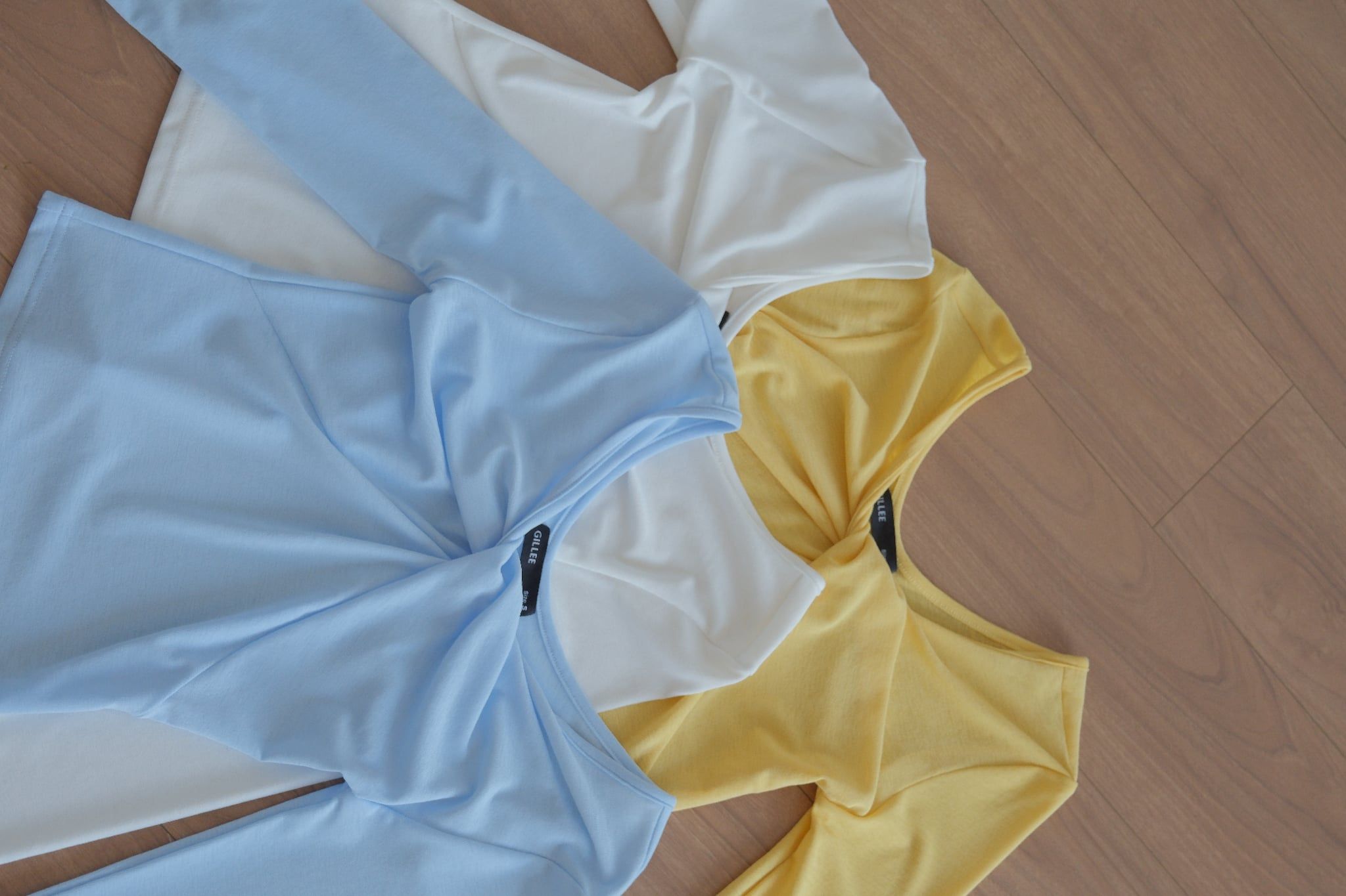  Áo Thun Cổ Xoắn FAT097 