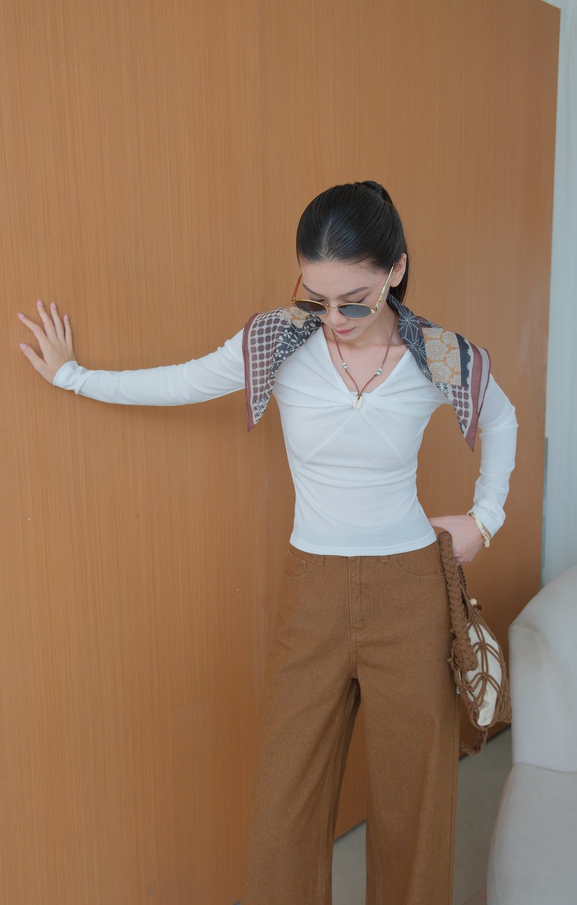  Áo Thun Cổ Xoắn FAT097 