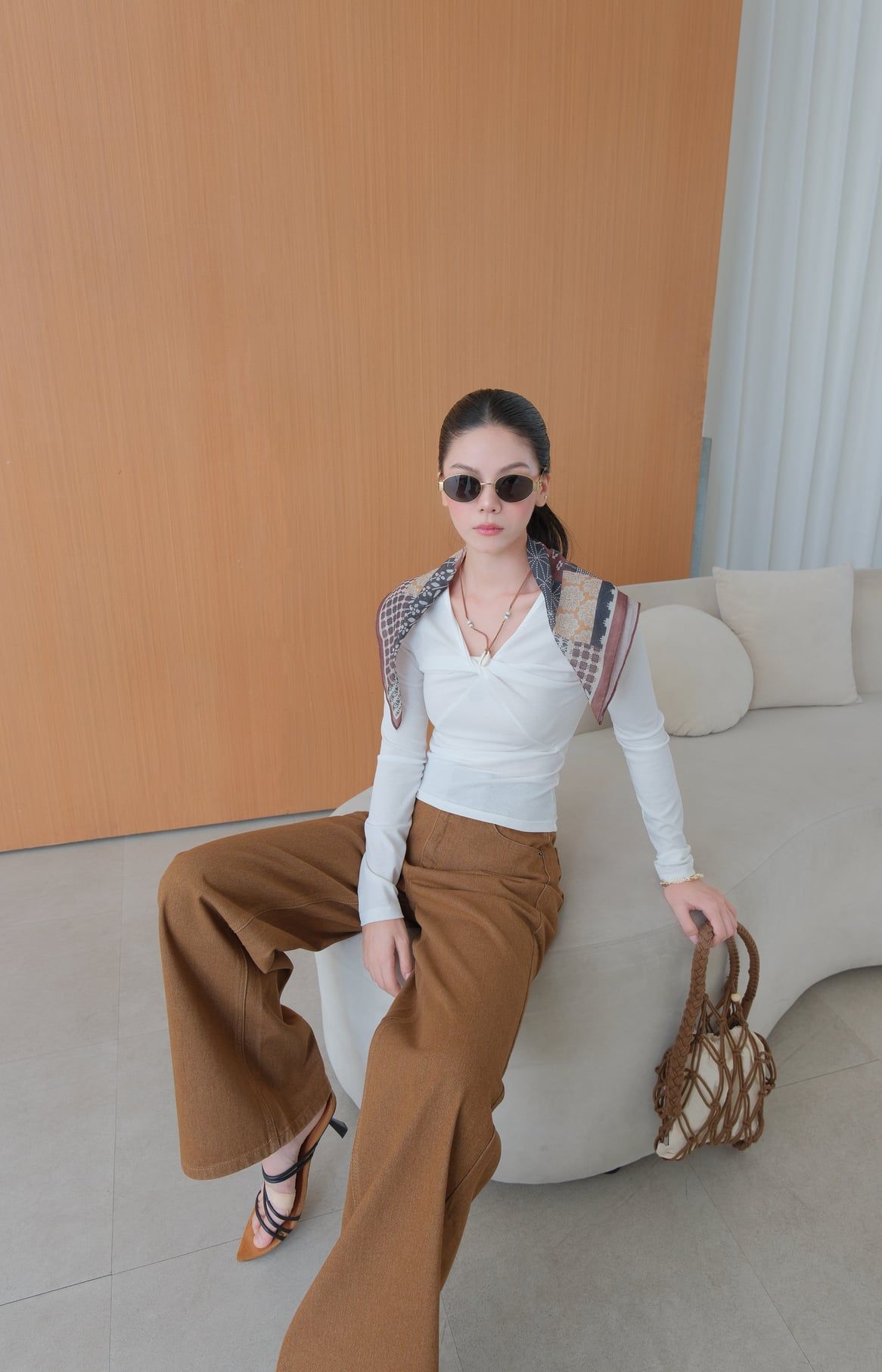  Áo Thun Cổ Xoắn FAT097 