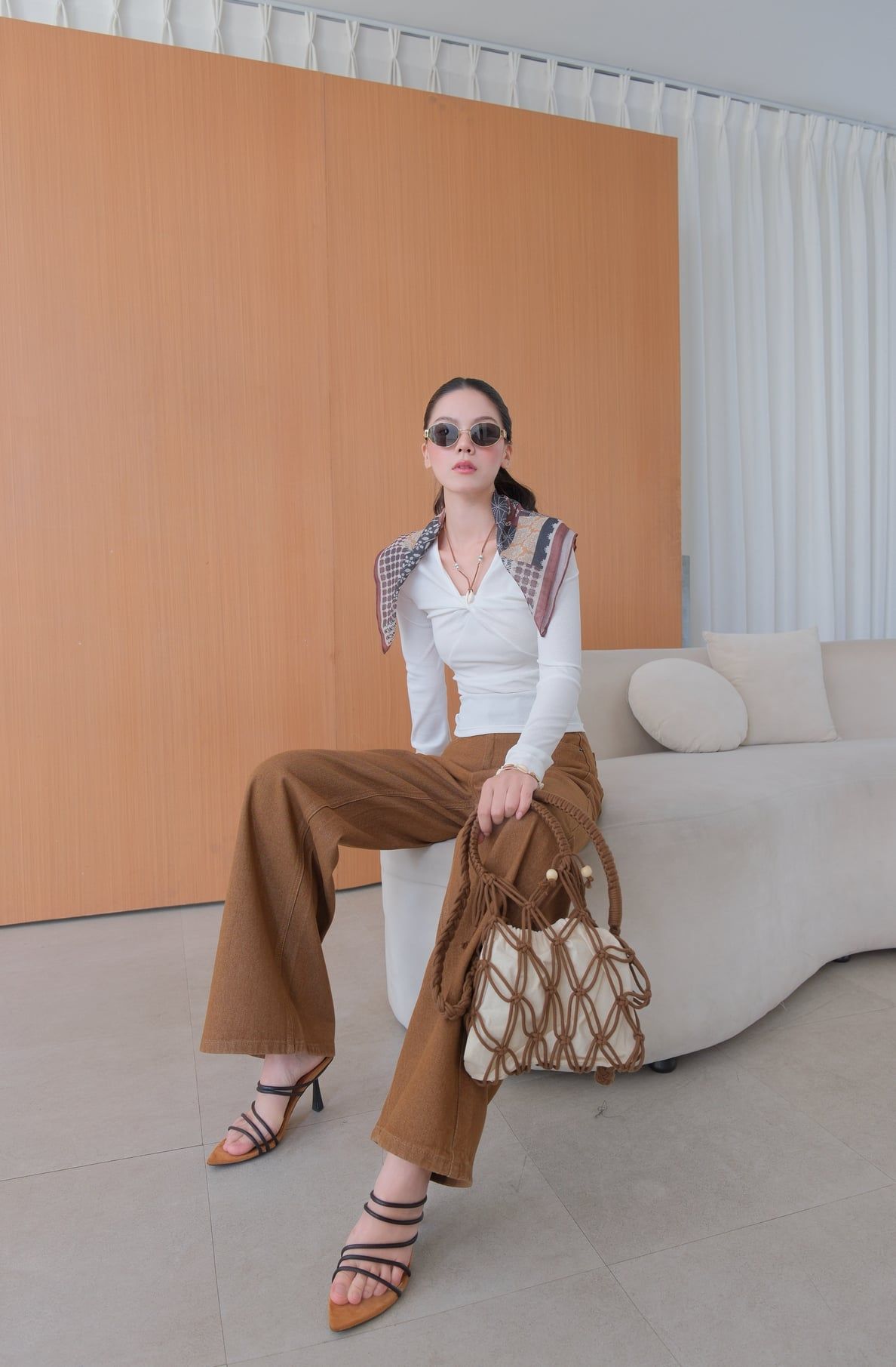  Áo Thun Cổ Xoắn FAT097 