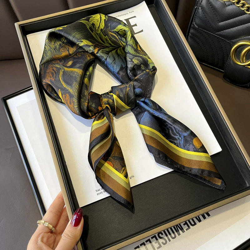 Khăn lụa tơ tằm họa tiết 70x70cm BASELE1125