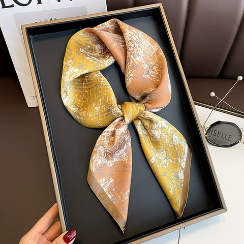 Khăn lụa tơ tằm họa tiết 70x70cm BASELE1135