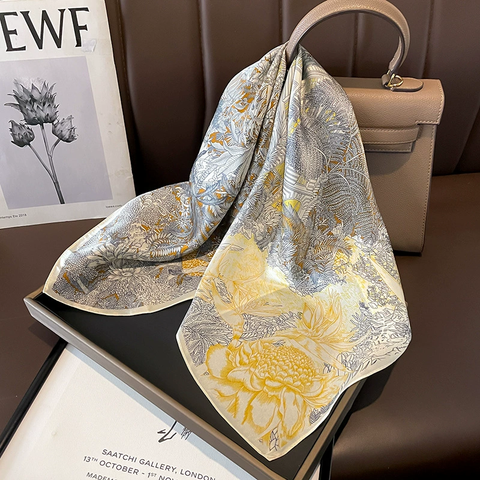 Khăn lụa tơ tằm họa tiết 70x70cm BASELE1136