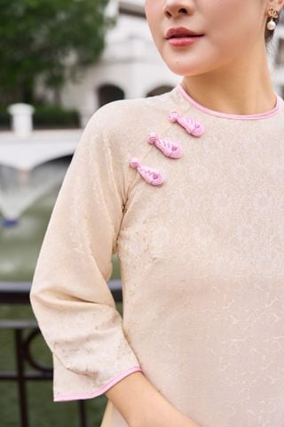 Áo Gấm hoa trà Be và quần