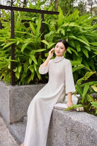 Áo Gấm tơ Kim cương Trắng kem và quần