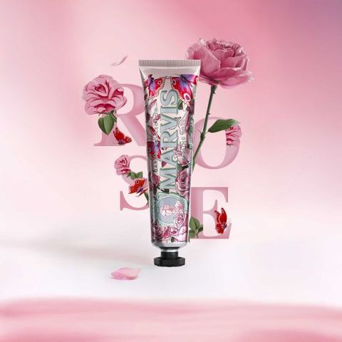  Kem đánh răng Marvis Kissing Rose 75ml 