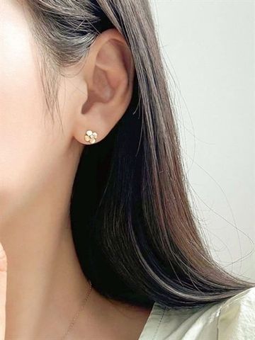  14K Flower Glow Piercing 