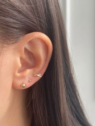  14K Cross Bar Piercing 