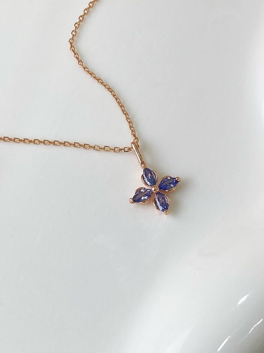  14K Marquise Ocean Flower Necklace 