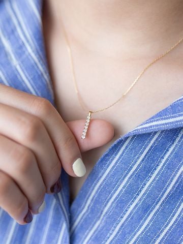  14K Gold Glittering Bar Pendant 