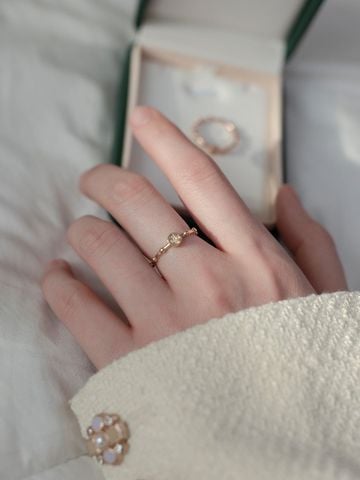  14K Graceful Rosary Ring 