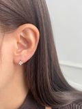  14K Petite Clover Pearl Huggie (S) 