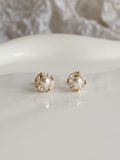  14K Pearl land piercing 