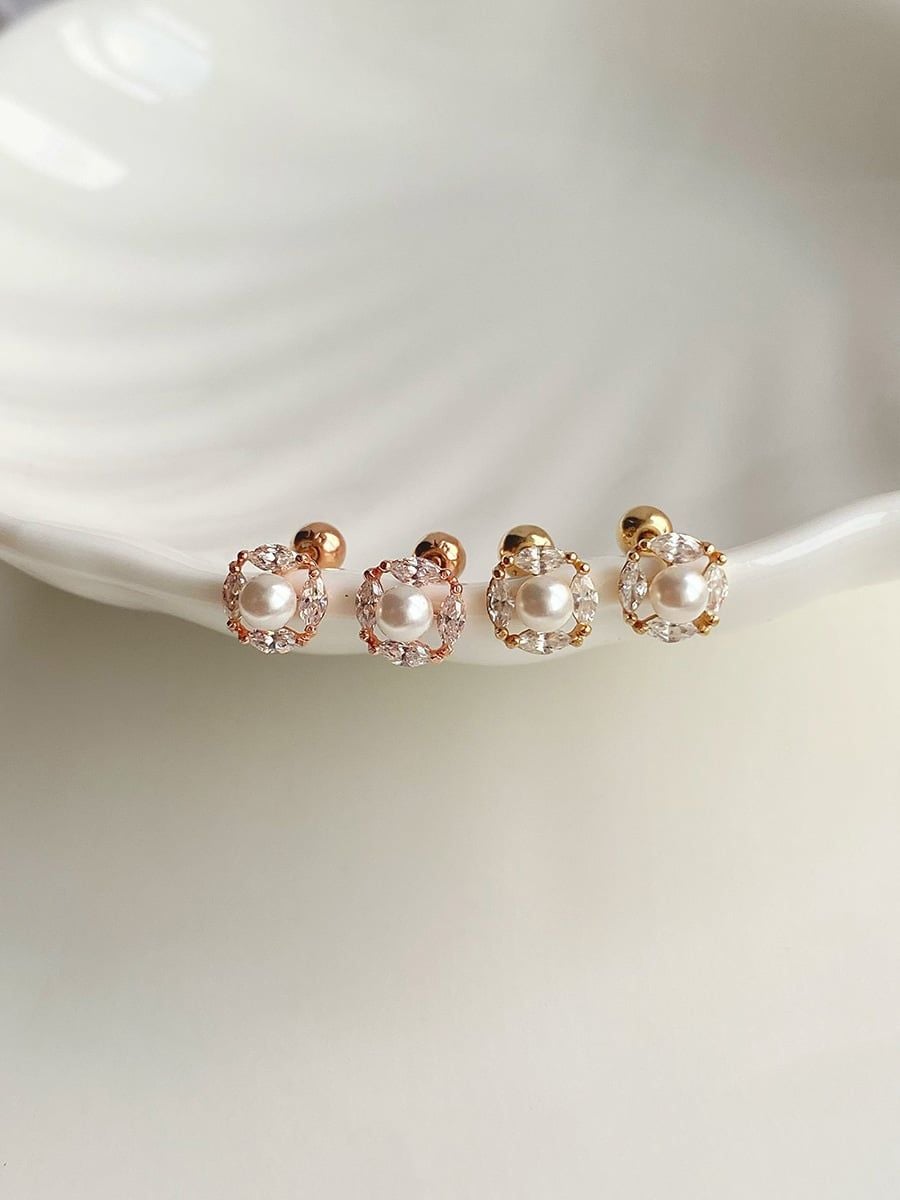 14K Pearl land piercing 
