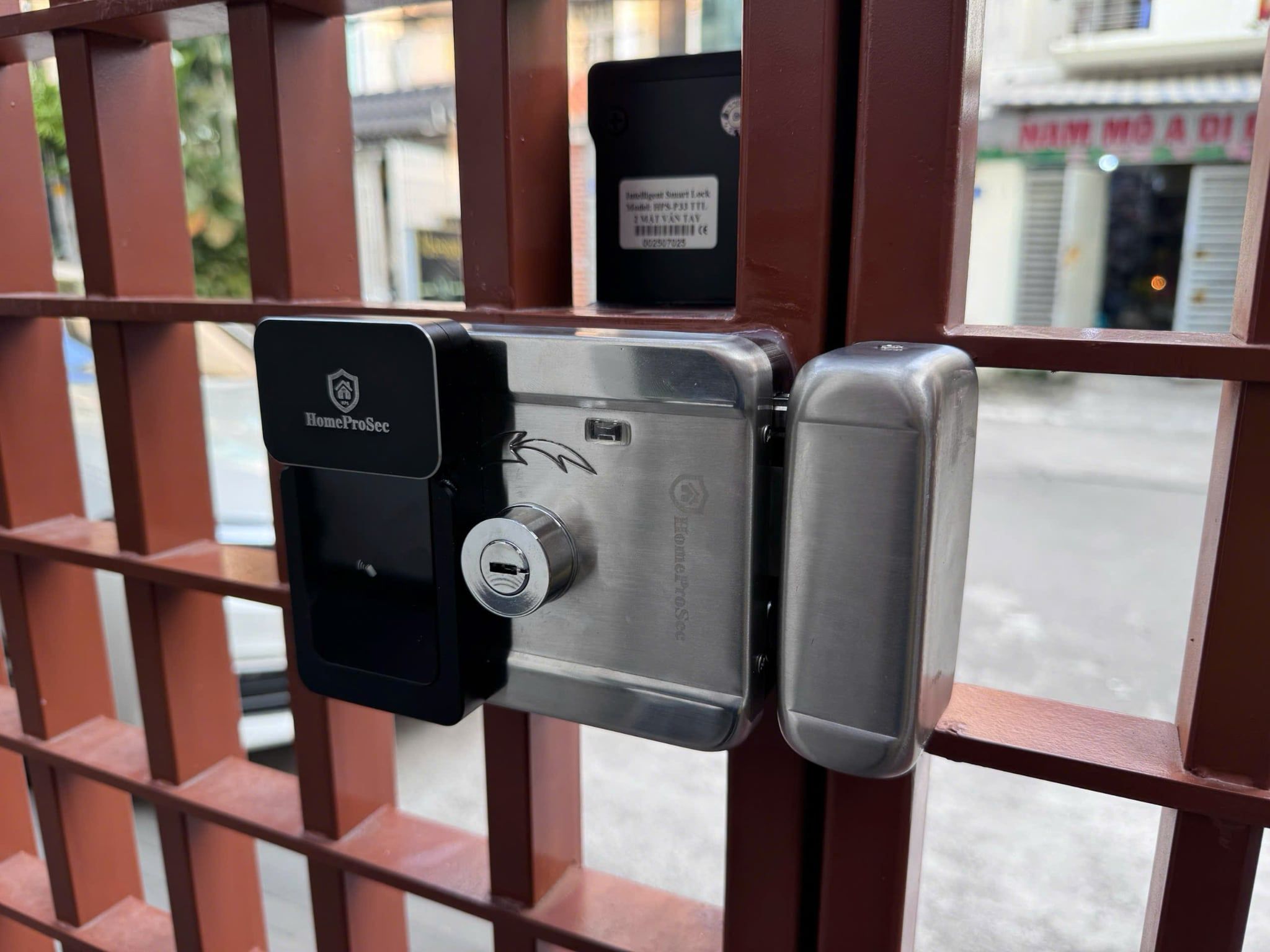  Khoá cổng Pin 02 vân tay  app TTLOCK ( P33- TTLOCK) 