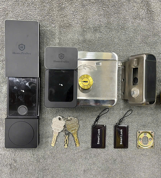  Khoá cổng Pin 02 vân tay  app TTLOCK ( P33- TTLOCK) 