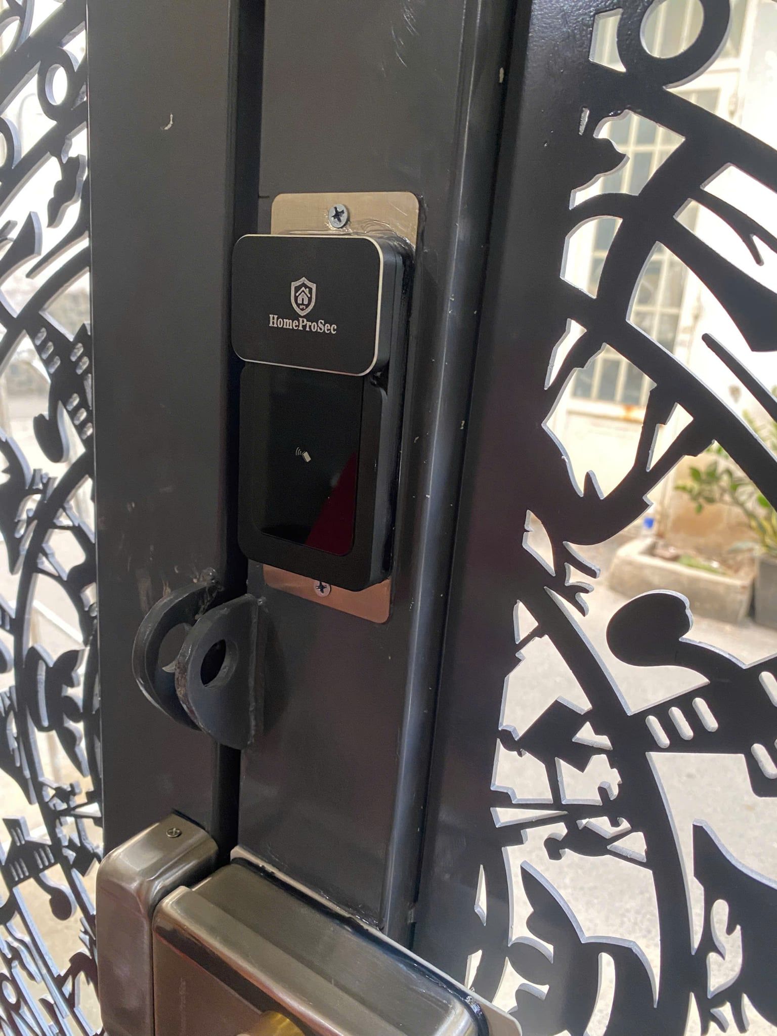  Khoá cổng Pin 02 vân tay  app TTLOCK ( P33- TTLOCK) 