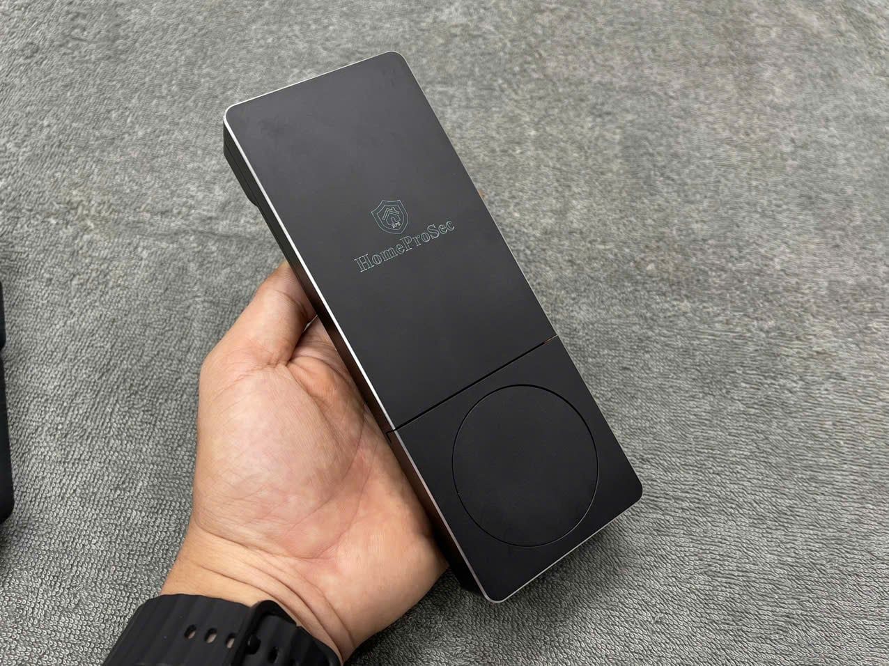  Khoá cổng Pin 02 vân tay  app TTLOCK ( P33- TTLOCK) 