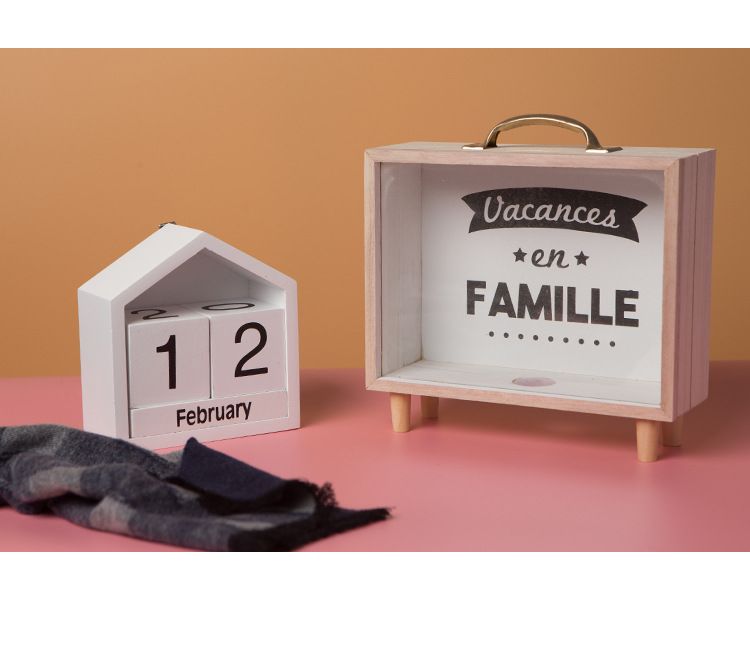  HỘP GỖ TIẾT KIỆM 