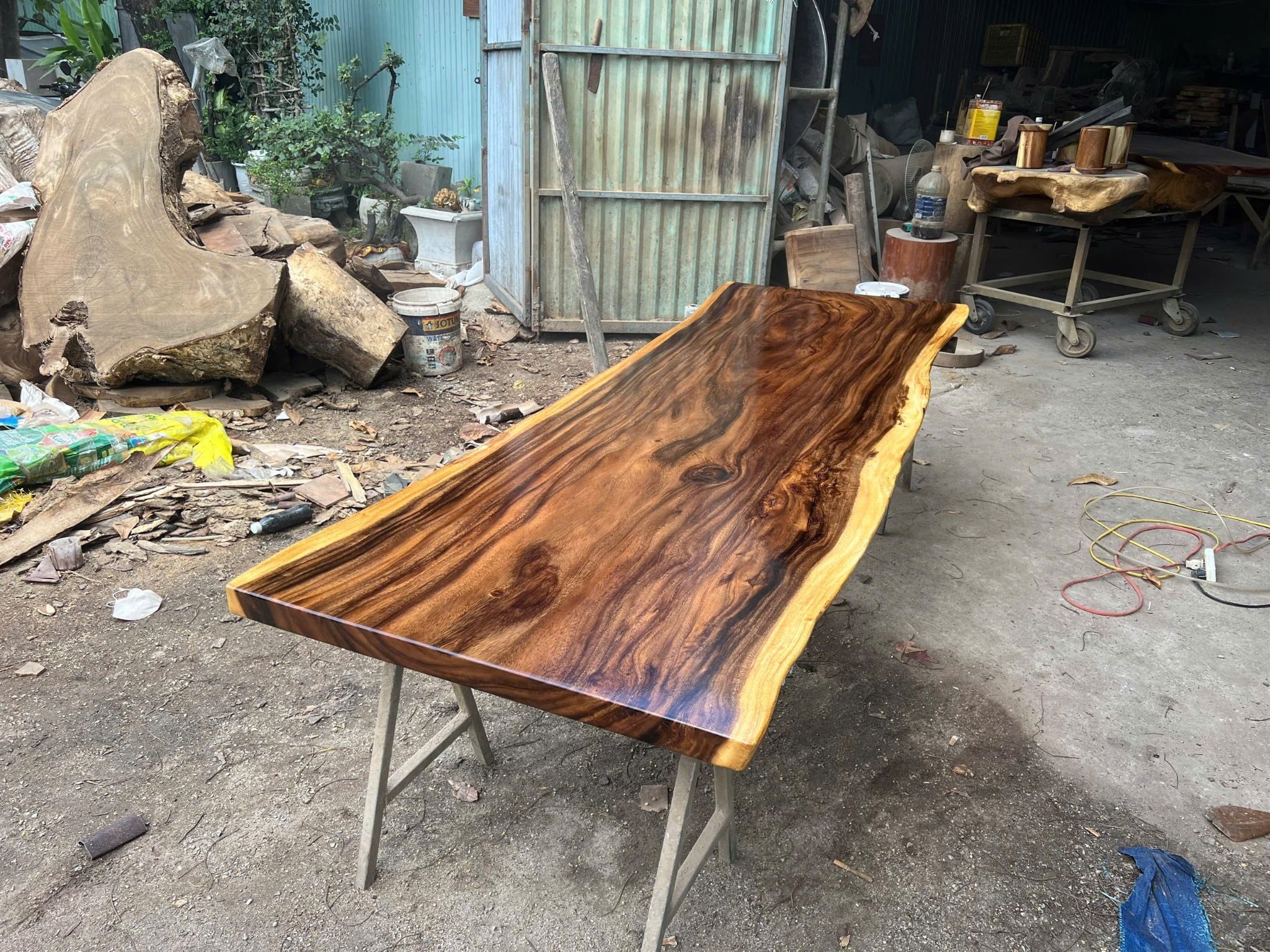 BÀN GỖ ME TÂY N240 x R75-81 x D5 cm 