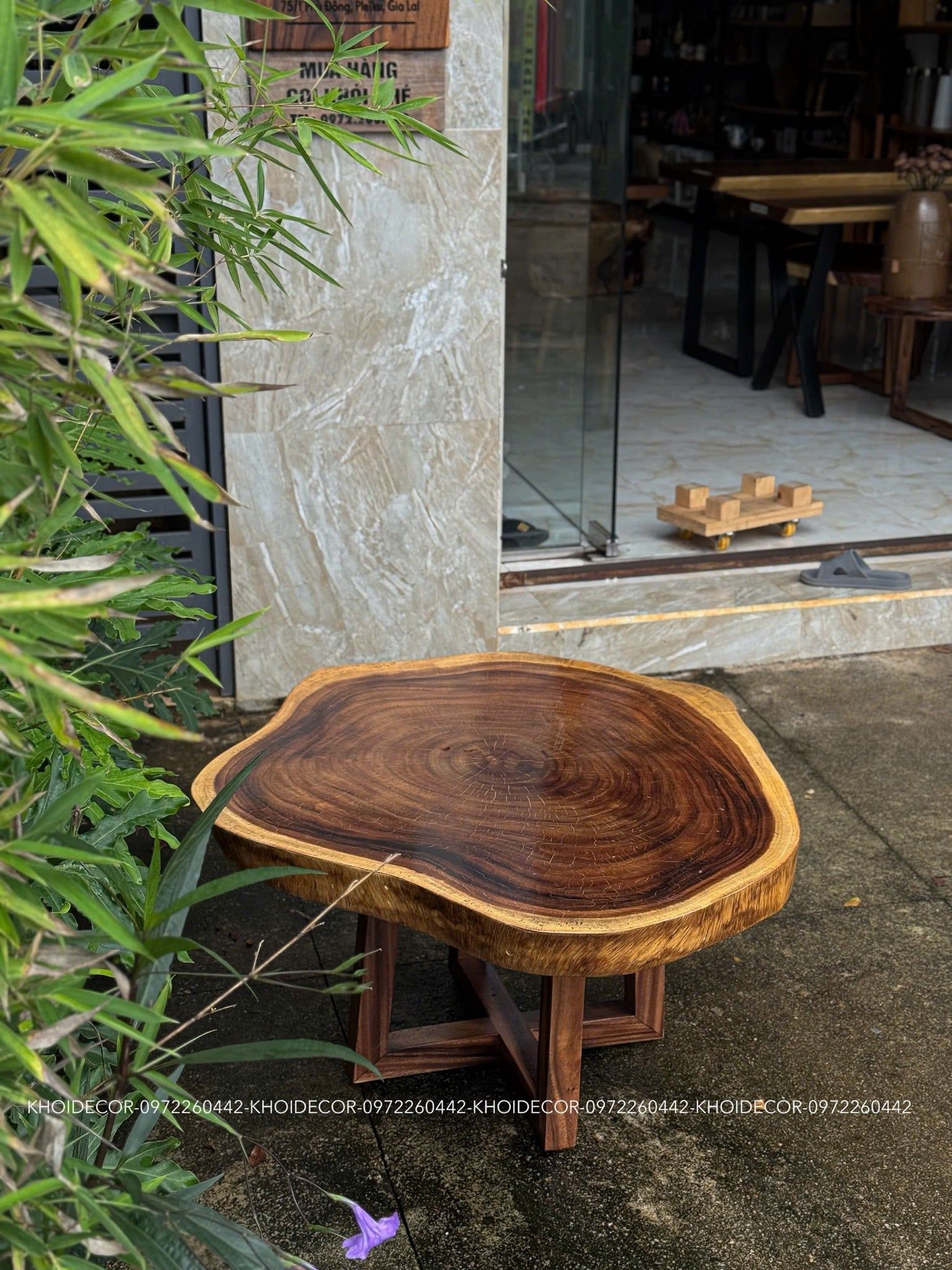  BÀN GỖ ME TÂY 93 x 92 x 8 cm 