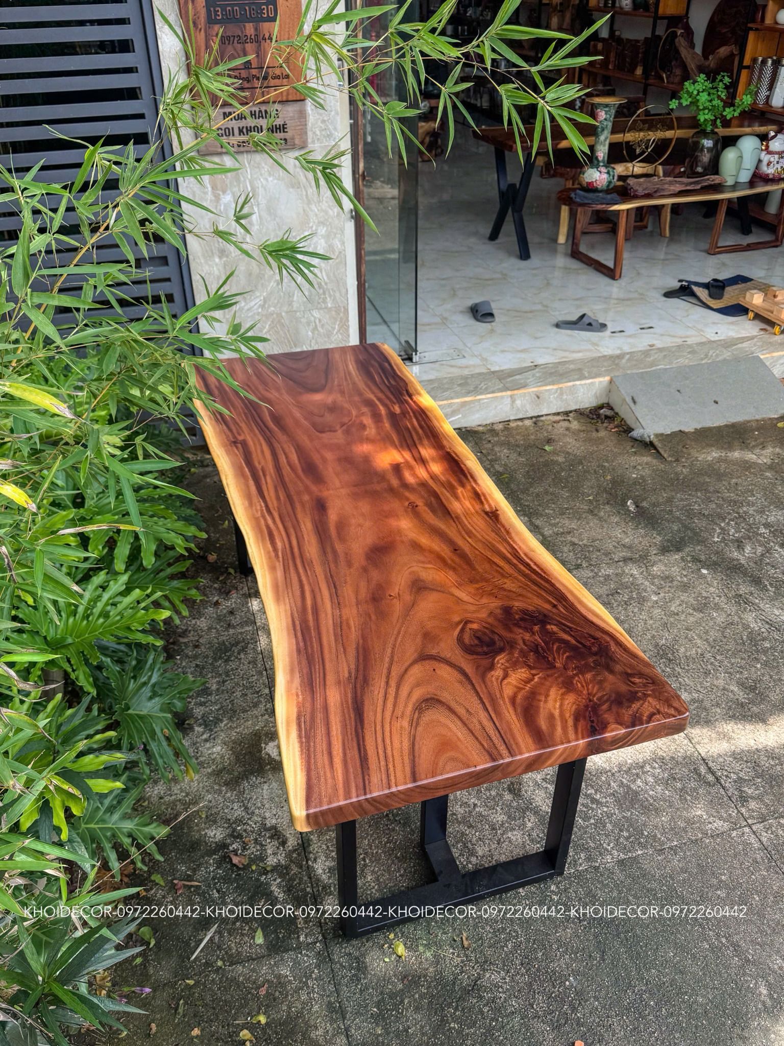  BÀN GỖ ME TÂY 180 x 65-73 x 5 cm 