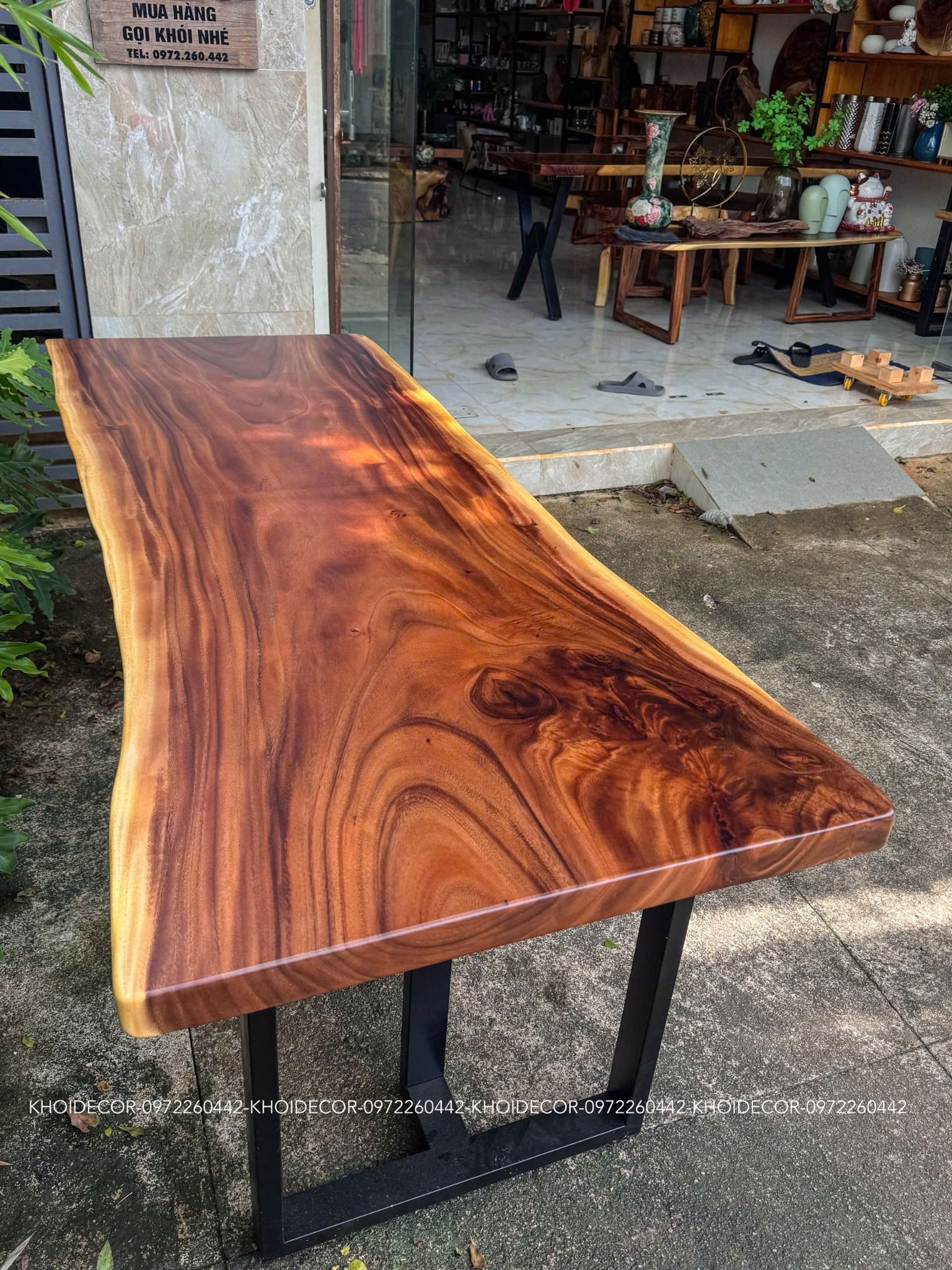  BÀN GỖ ME TÂY 180 x 65-73 x 5 cm 