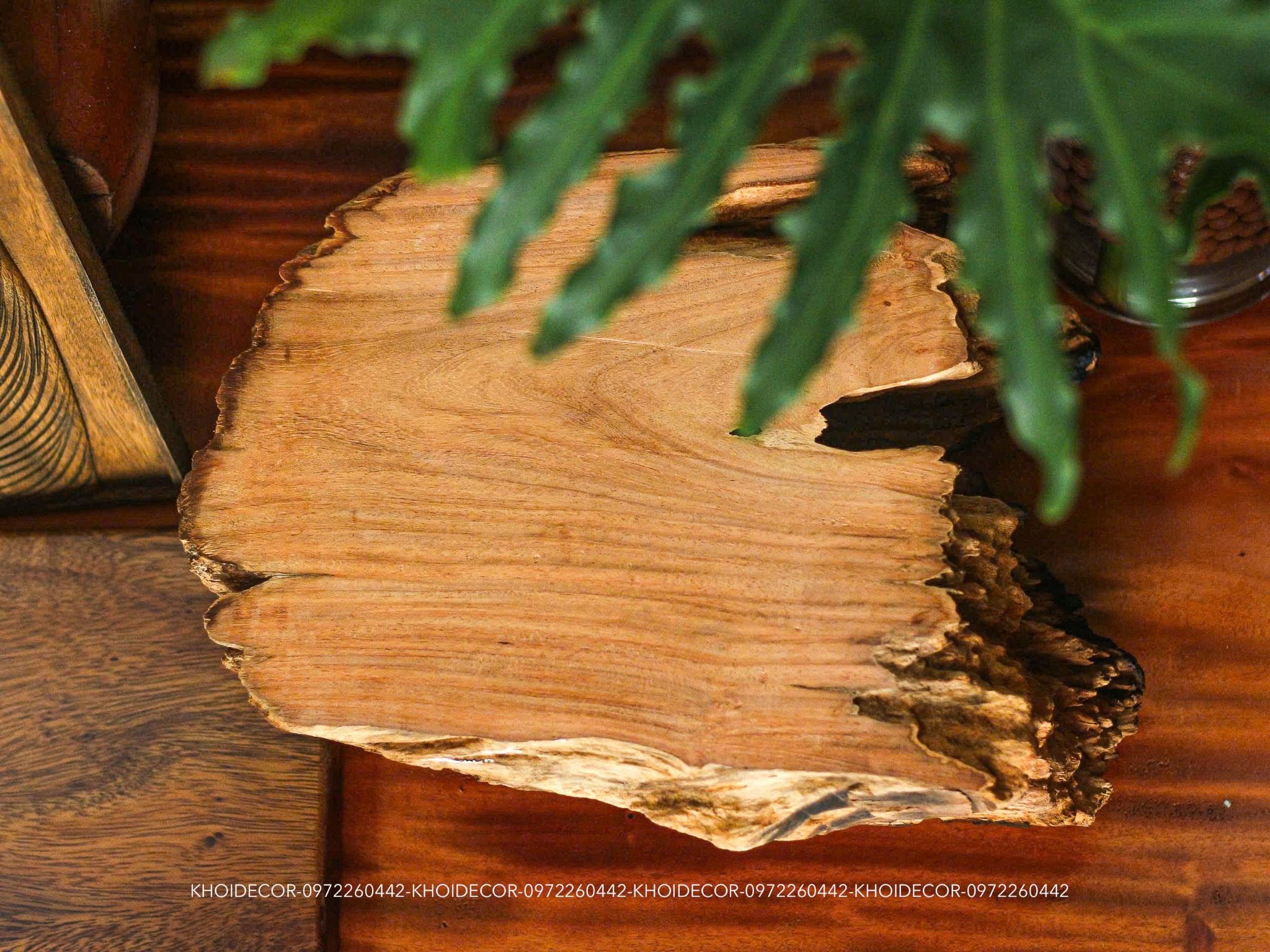  ĐÔN KÊ GỖ HƯƠNG - N30 x R23 x C13 cm 