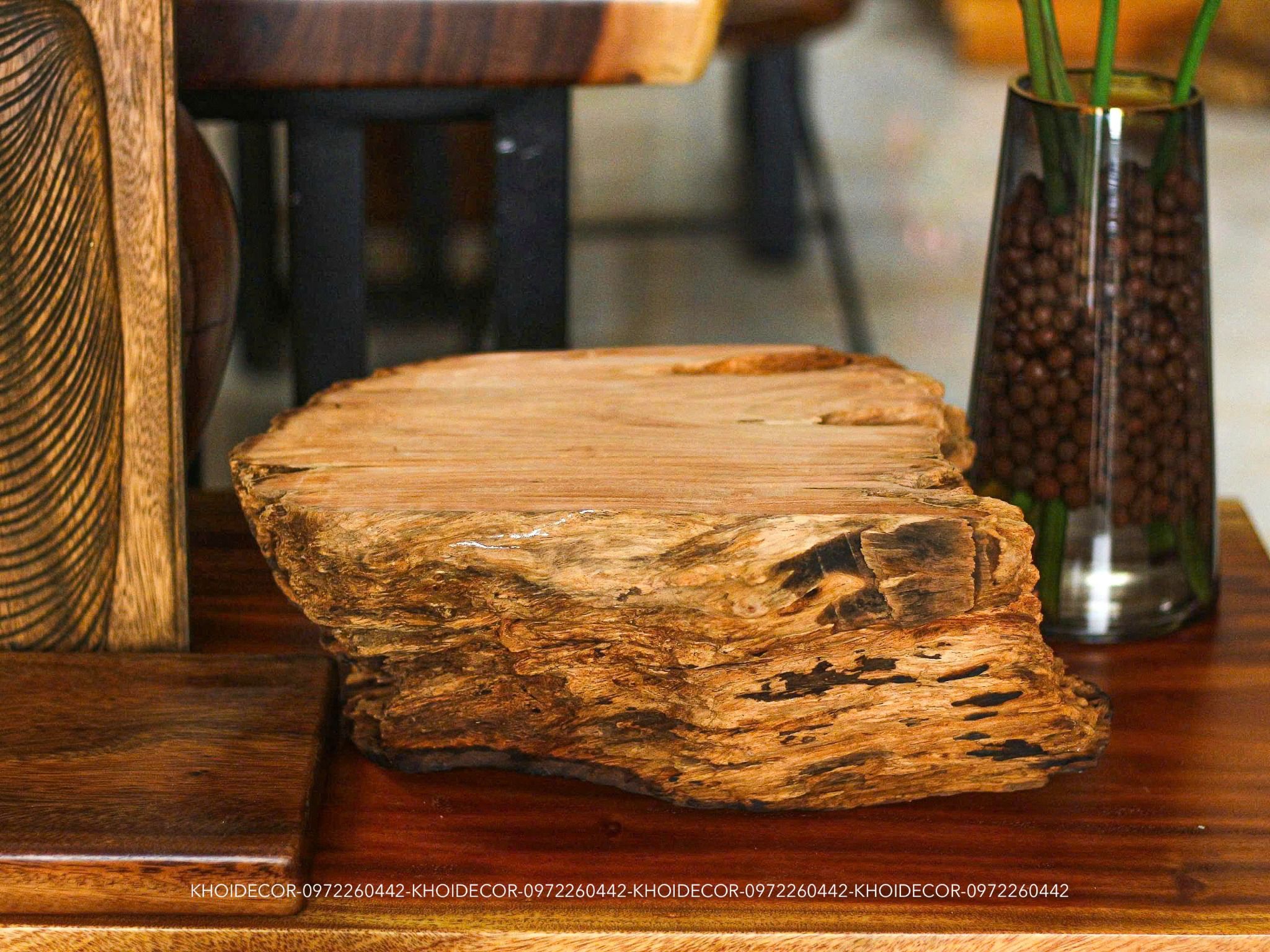  ĐÔN KÊ GỖ HƯƠNG - N30 x R23 x C13 cm 