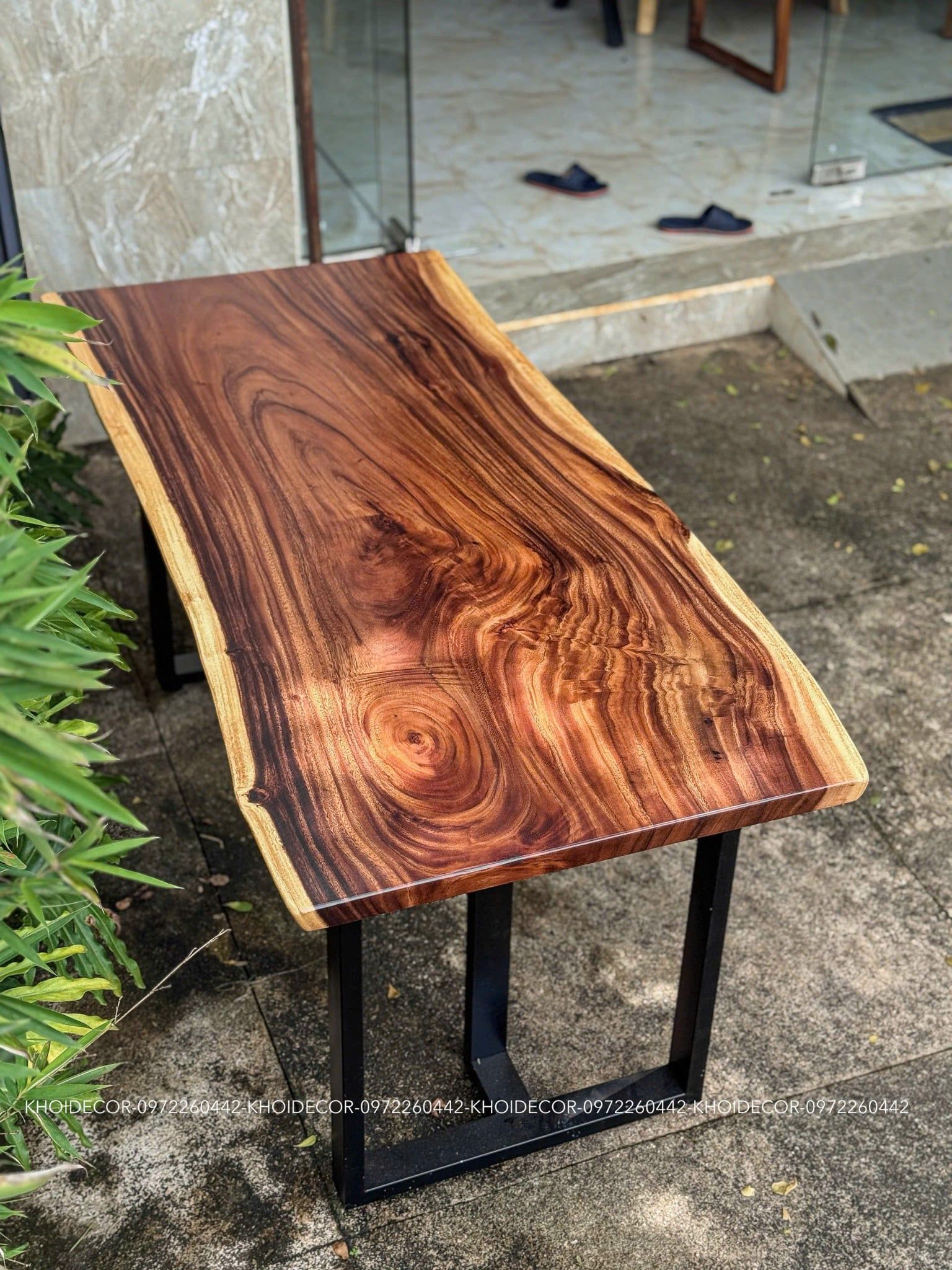  BÀN GỖ ME TÂY 160 x 71-73 x 4 cm 