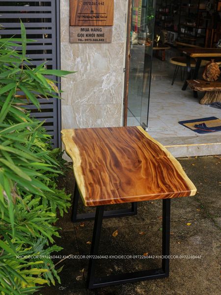  BÀN GỖ ME TÂY 100 x 63-68 x 4 cm 