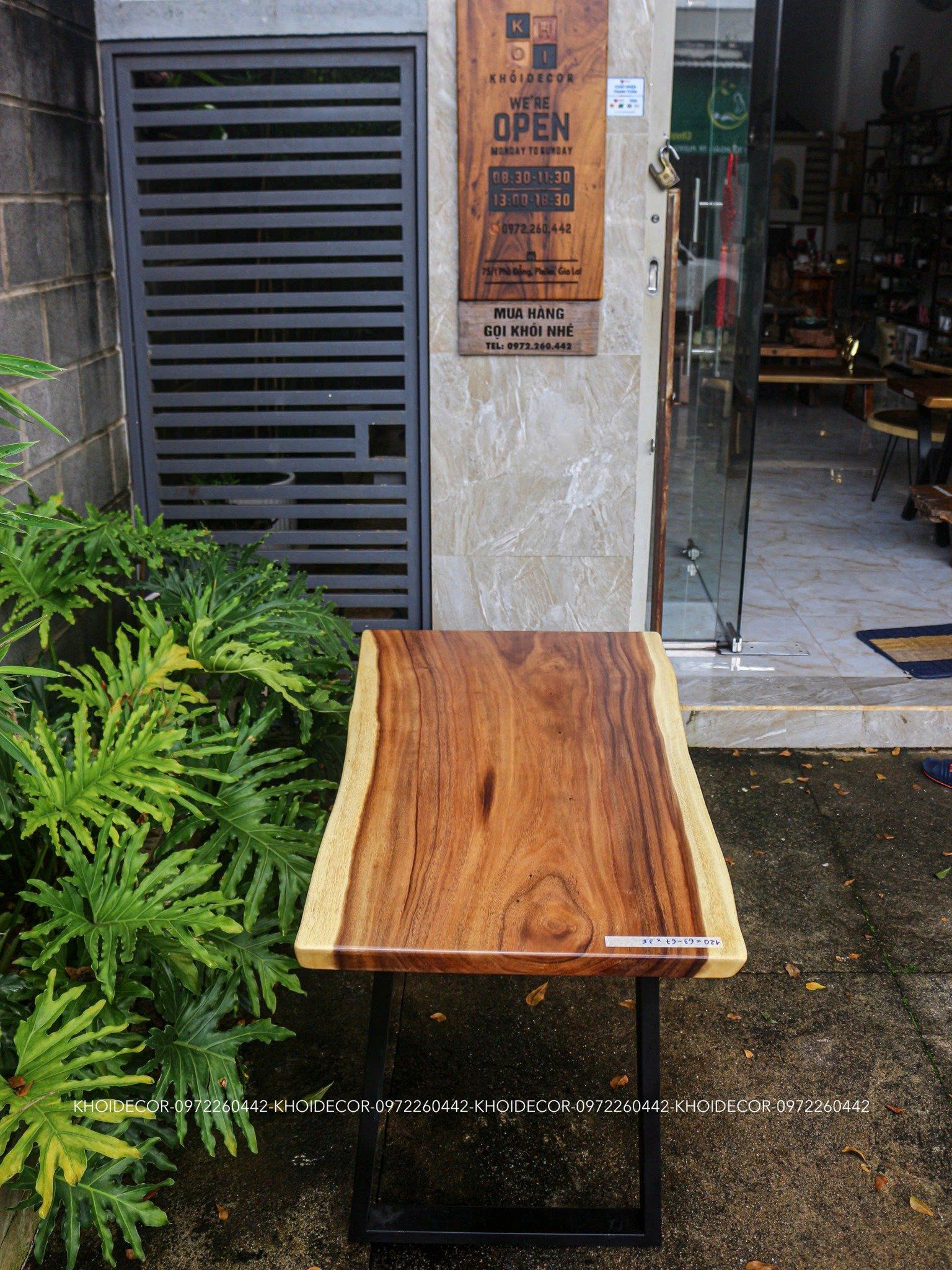  BÀN GỖ ME TÂY 120 x 63-68 x 3,5 cm 